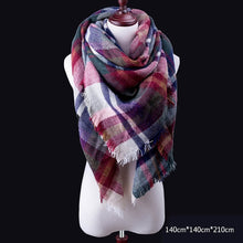 Load image into Gallery viewer, Luxury Knitted Shawl and Scarf