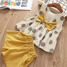 Load image into Gallery viewer, 2pc Baby and Toddlers Cute Heart Print Blouse and Skirt

