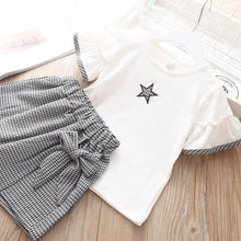 Load image into Gallery viewer, 2pc Baby and Toddlers Cute Heart Print Blouse and Skirt
