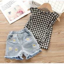 Load image into Gallery viewer, 2pc Baby and Toddlers Cute Heart Print Blouse and Skirt
