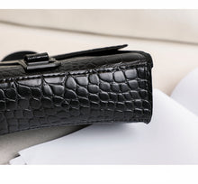 Load image into Gallery viewer, Crocodile Skin Embossed Shoulder Handbag
