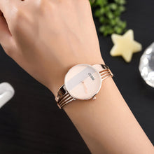 Load image into Gallery viewer, Cussi Women&#39;s Bracelet Wristwatch
